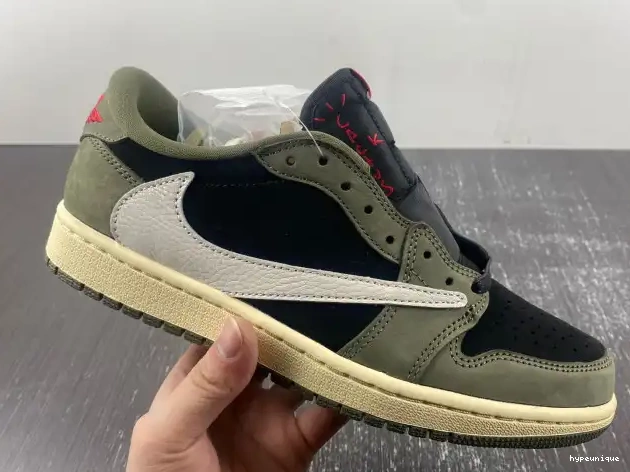HYPE DM7866-002 AIR LOW JORDAN OG TRAVIS 1 'BLACK SP SCOTT OLIVE' X 0429